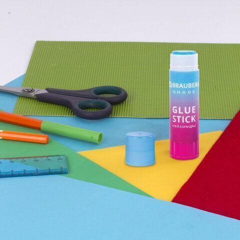 Клей-карандаш 21г BRAUBERG Grade PVP ассорти 1/12/648 Клей-карандаш 21г BRAUBERG Grade PVP ассорти 1/12/648